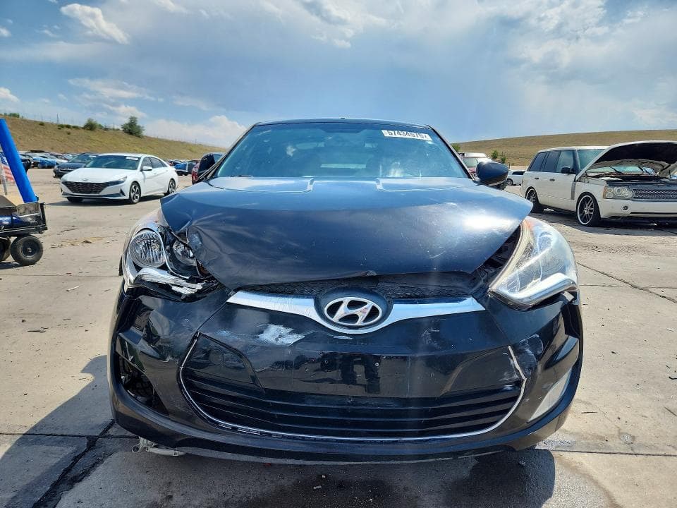 2017 HYUNDAI VELOSTER VALUE EDITION 5