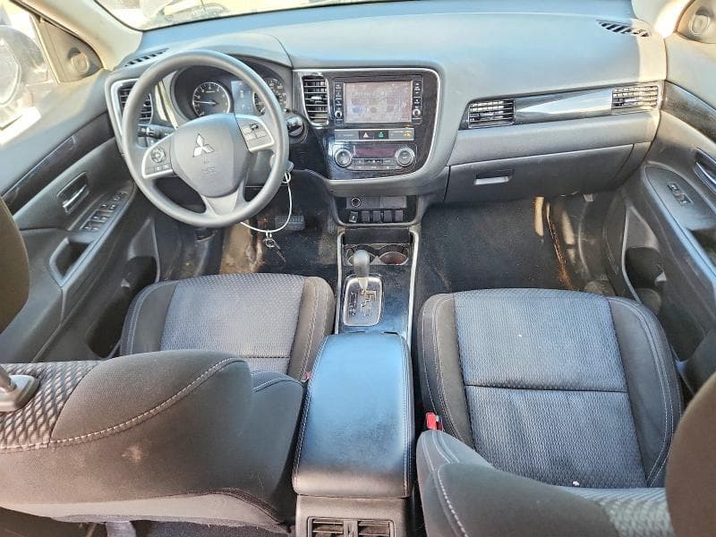 2019 MITSUBISHI OUTLANDER SE 8