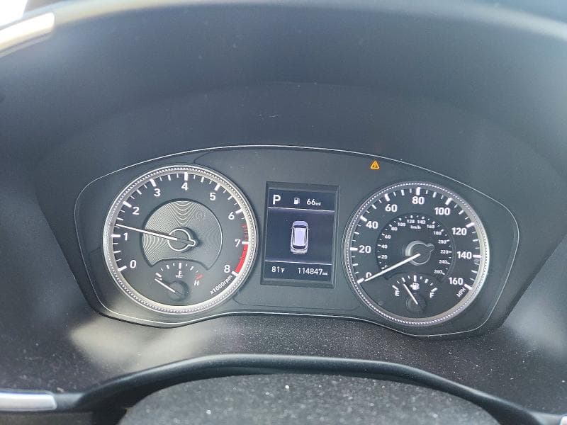2019 HYUNDAI SANTA FE SE 9