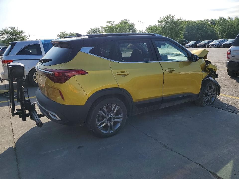 2022 KIA SELTOS S 3