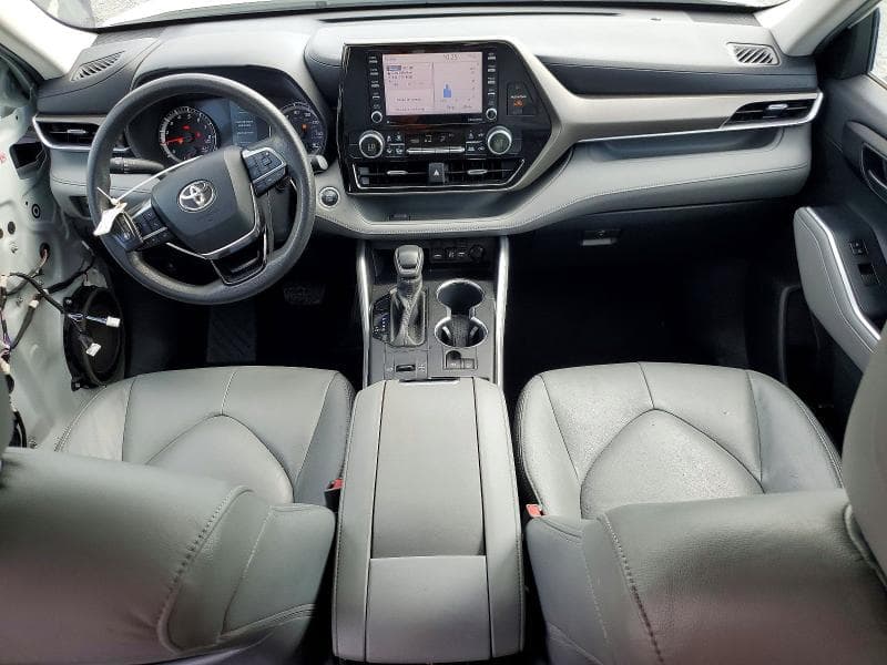 2020 TOYOTA HIGHLANDER L 8