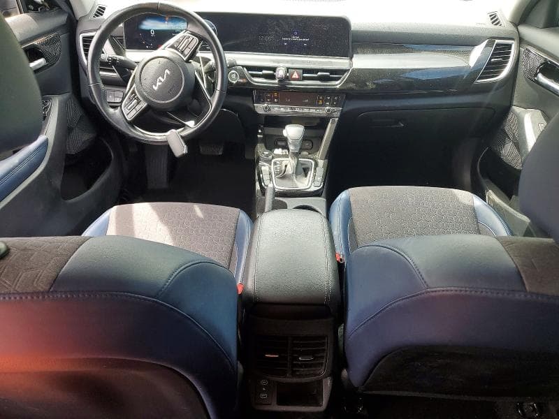 2024 KIA SELTOS S 8