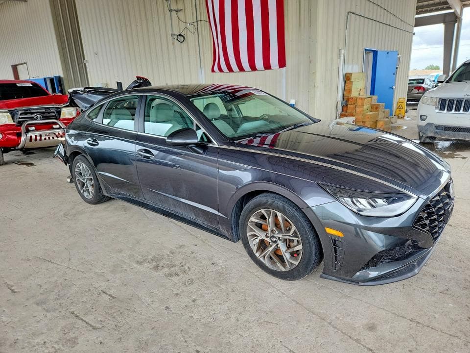 2020 HYUNDAI SONATA SEL 4