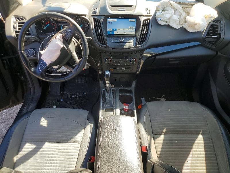 2017 FORD ESCAPE SE 8