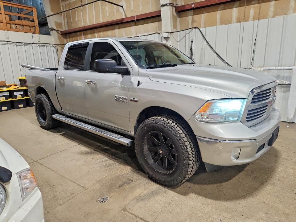 2017 RAM 1500 SLT 4