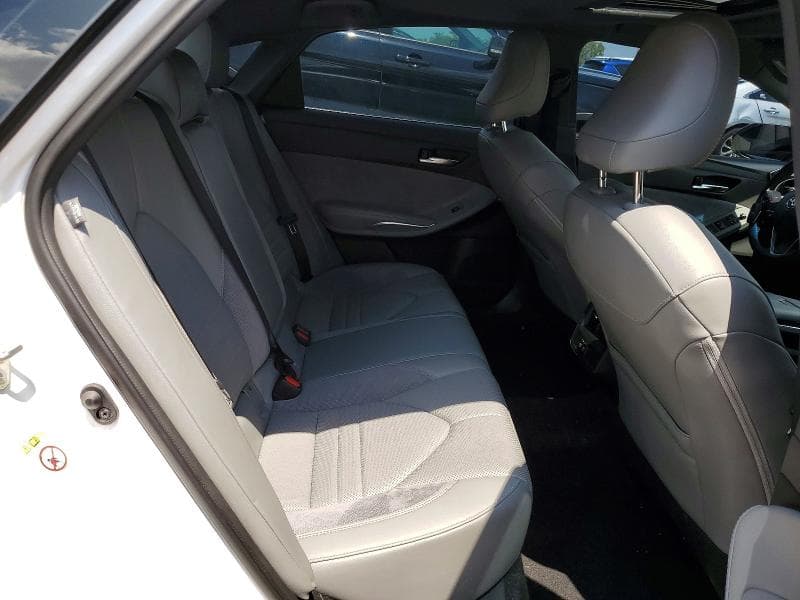 2019 TOYOTA AVALON XSE 10