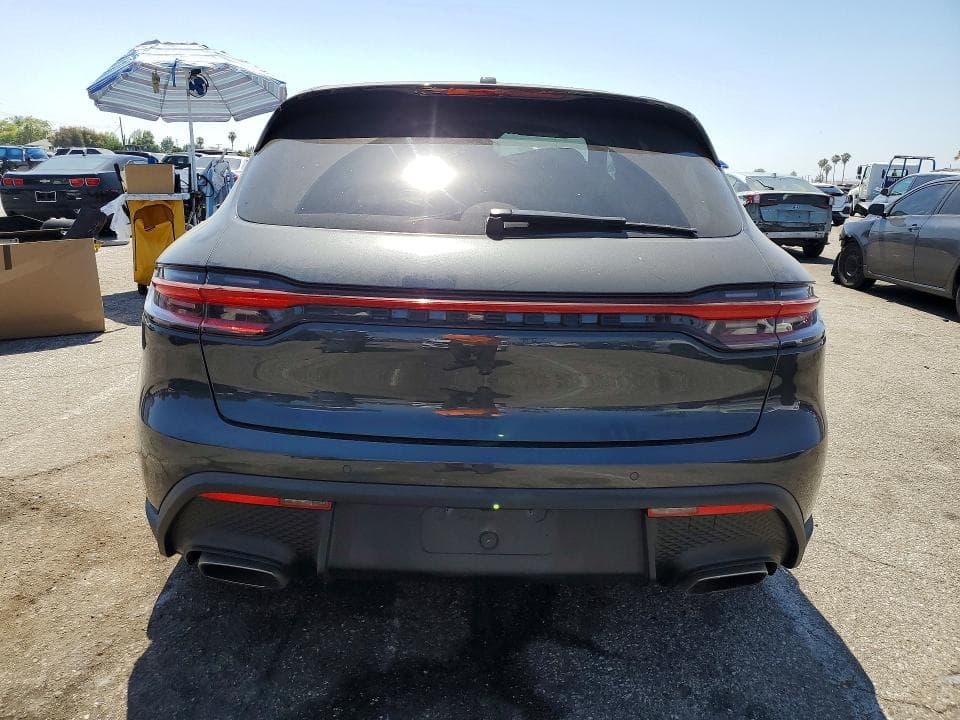 2023 PORSCHE MACAN BASE 6