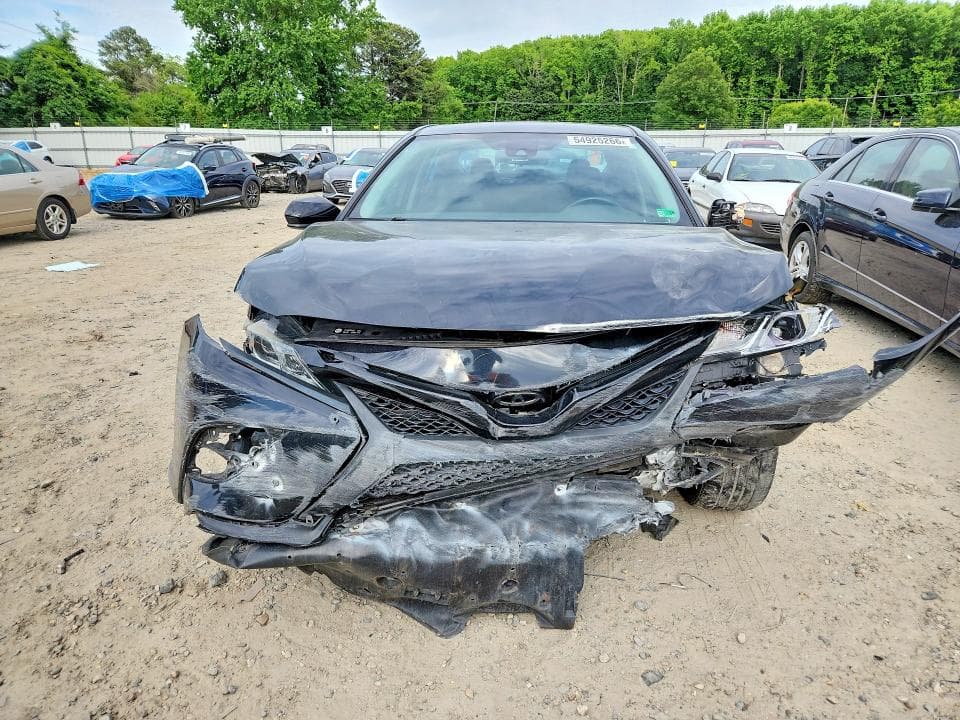 2019 TOYOTA CAMRY SE 5