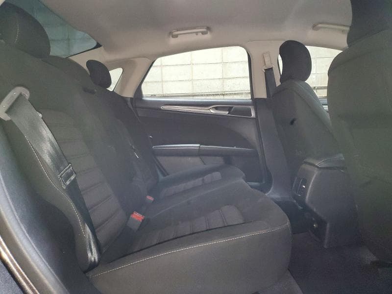 2017 FORD FUSION SE 10