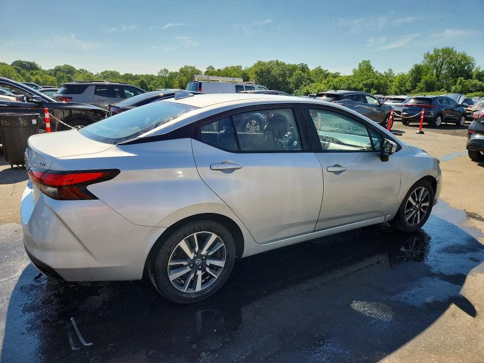 2021 NISSAN VERSA SV 3