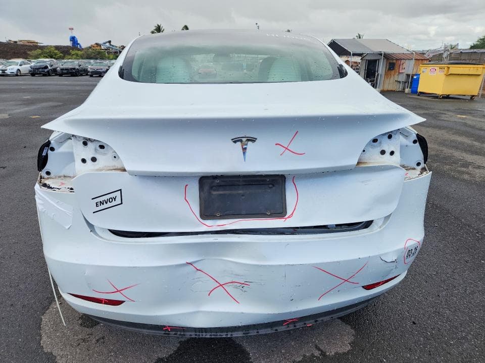 2023 TESLA MODEL 3 6