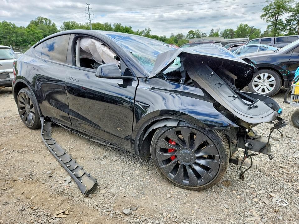 2022 TESLA MODEL Y 4