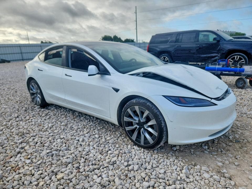 2025 TESLA MODEL 3 4