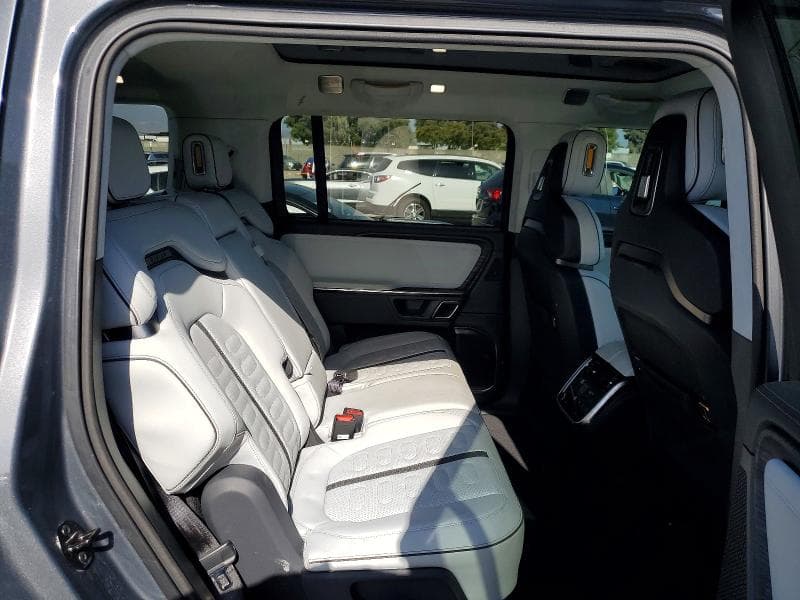 2023 RIVIAN R1S ADVENTURE 11