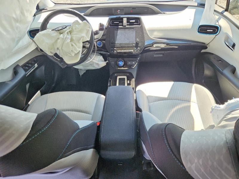 2018 TOYOTA PRIUS THREE 8