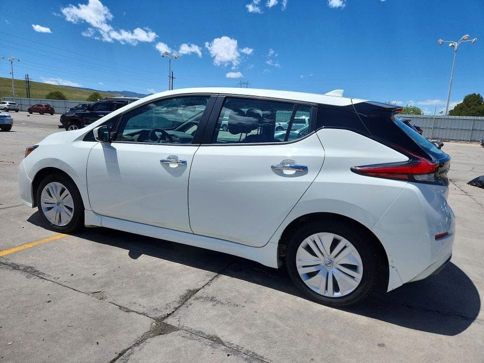 2025 NISSAN LEAF S 2