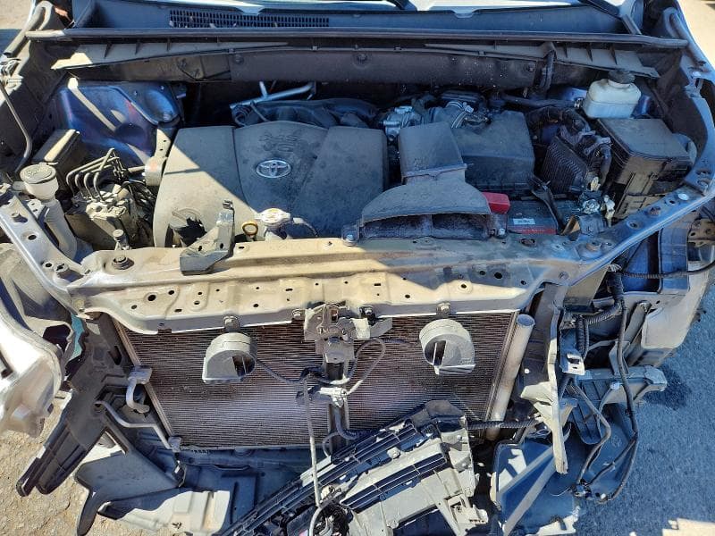 2018 TOYOTA HIGHLANDER XLE 11