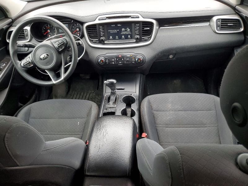 2018 KIA SORENTO LX 8