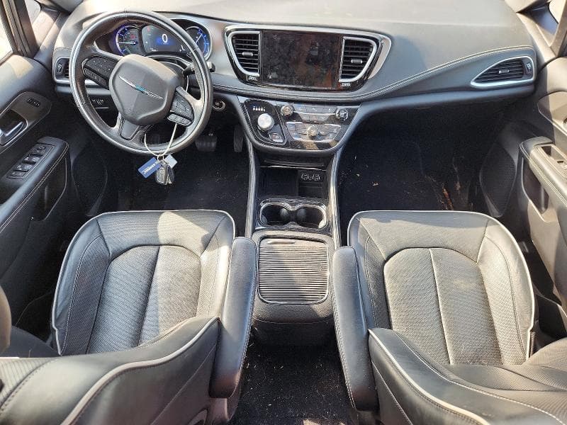 2021 CHRYSLER PACIFICA HYBRID LIMITED 8