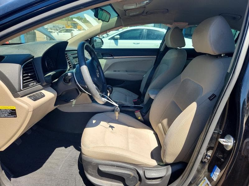 2018 HYUNDAI ELANTRA SE 7