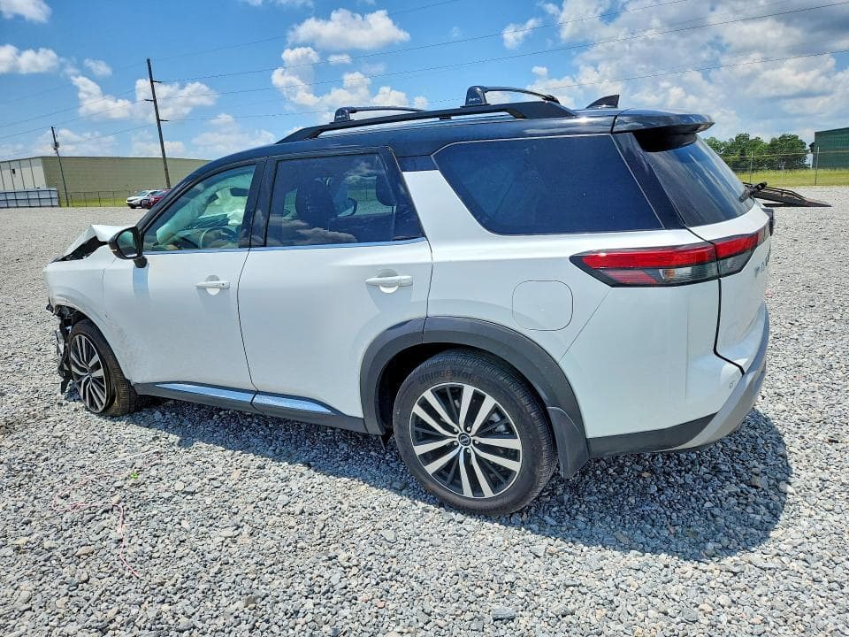 2025 NISSAN PATHFINDER PLATINUM 2