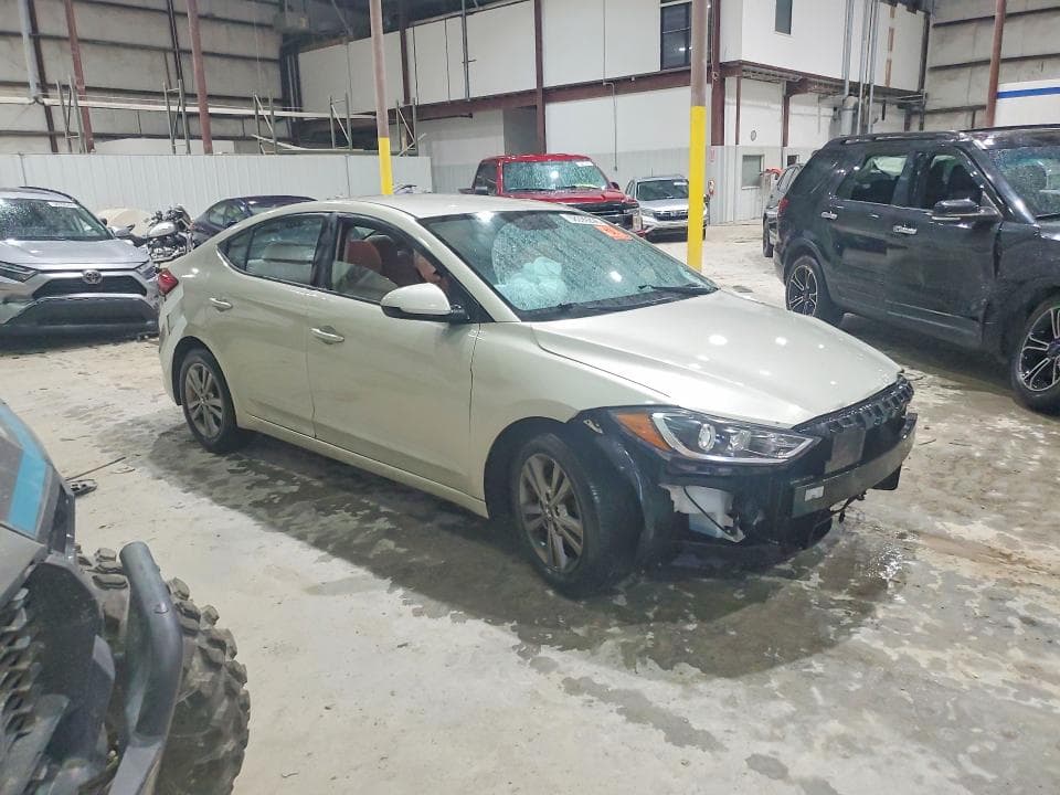 2018 HYUNDAI ELANTRA SEL 4