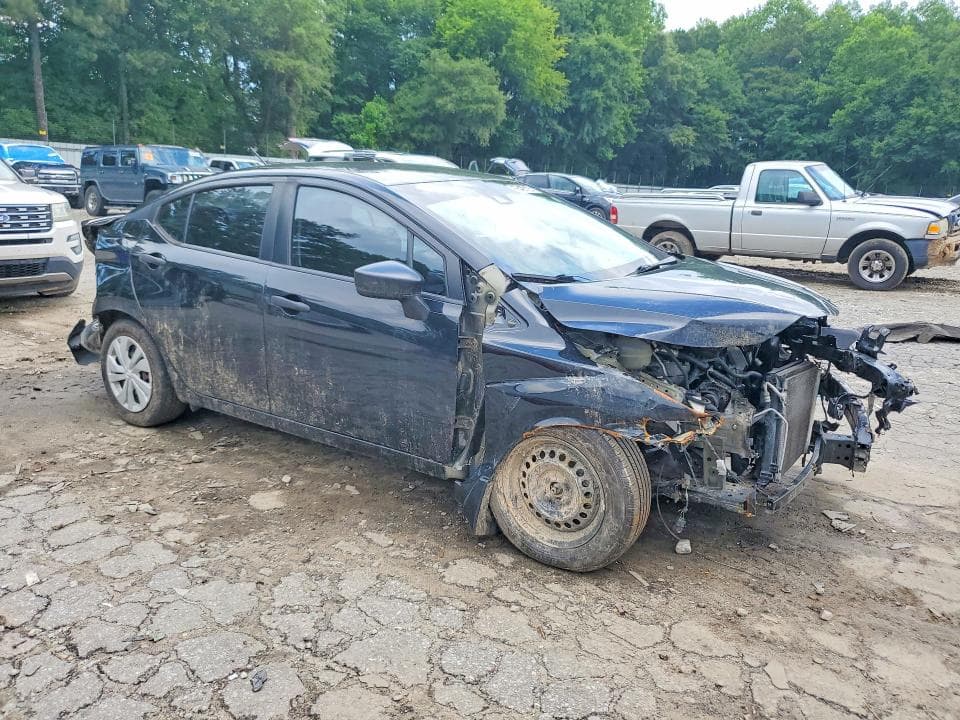 2020 NISSAN VERSA S 4