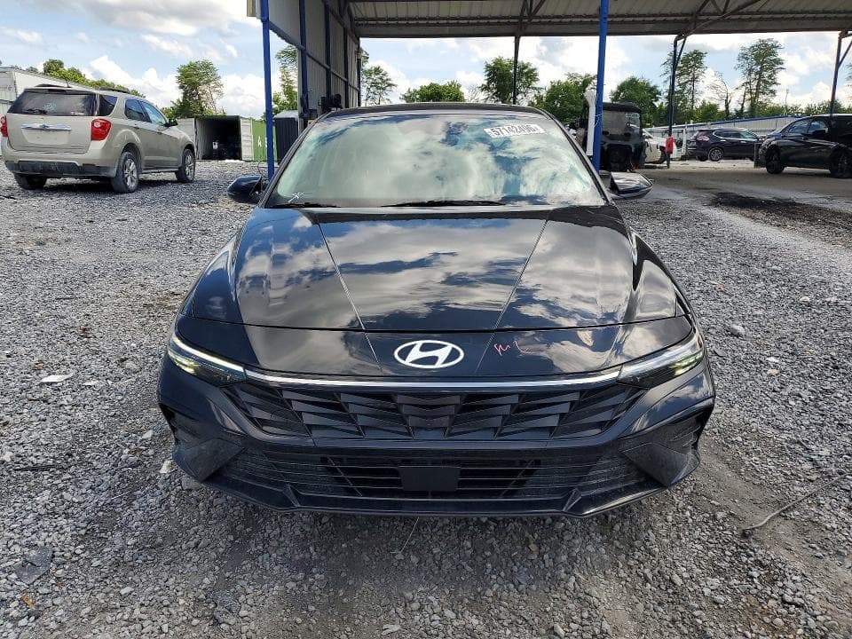 2024 HYUNDAI ELANTRA LIMITED 5