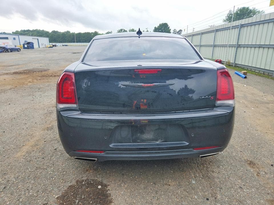 2022 CHRYSLER 300 S 6