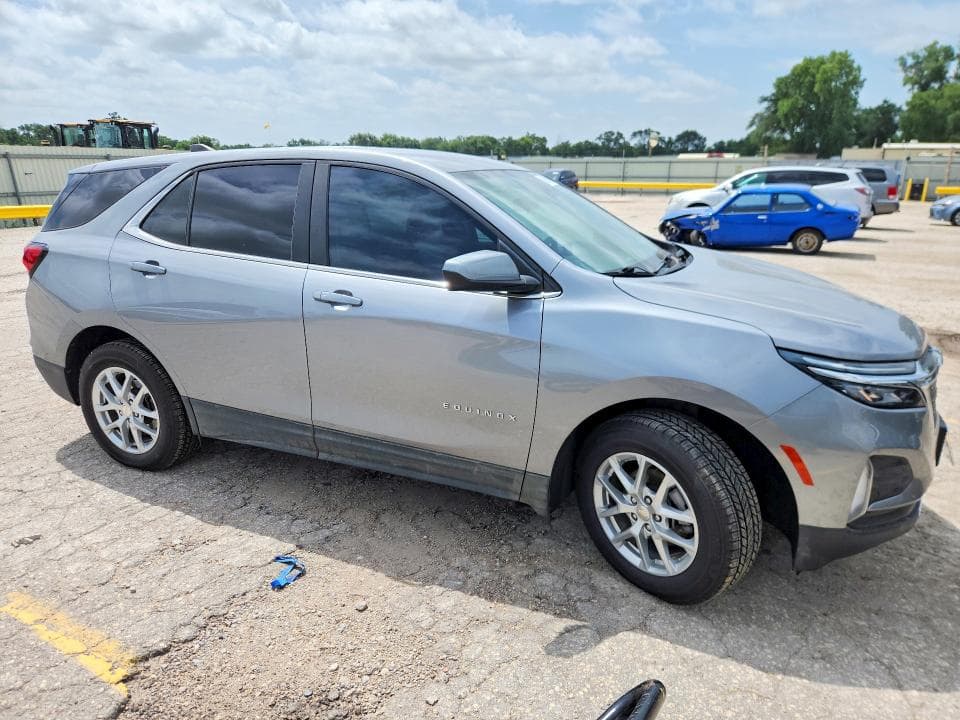2023 CHEVROLET EQUINOX LT 4