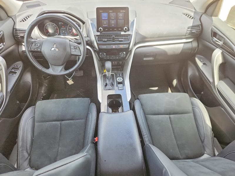 2023 MITSUBISHI ECLIPSE CROSS SE 8