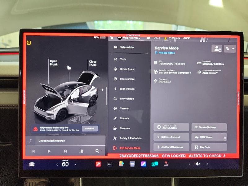 2026 TESLA MODEL Y 9