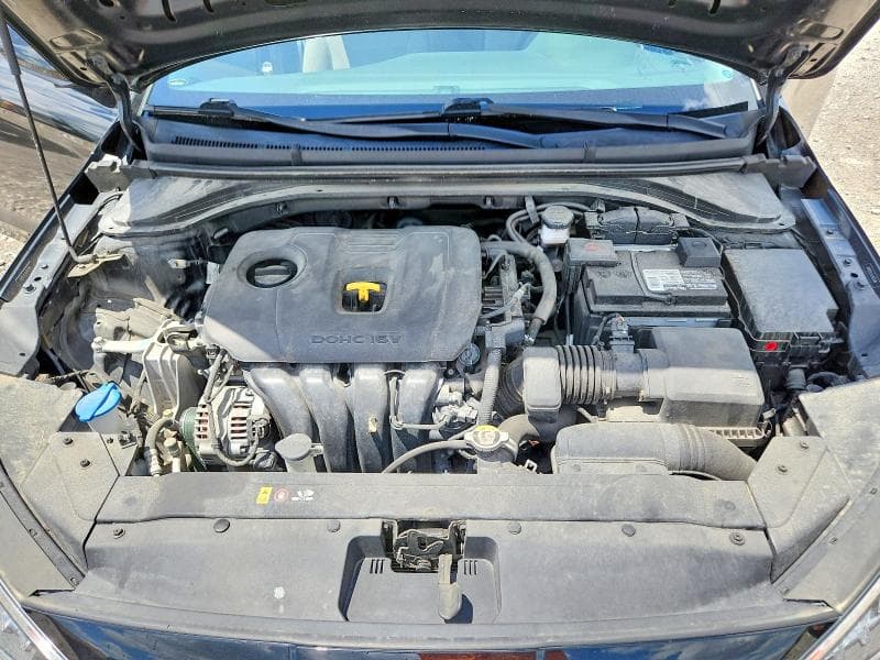 2020 HYUNDAI ELANTRA SE 11
