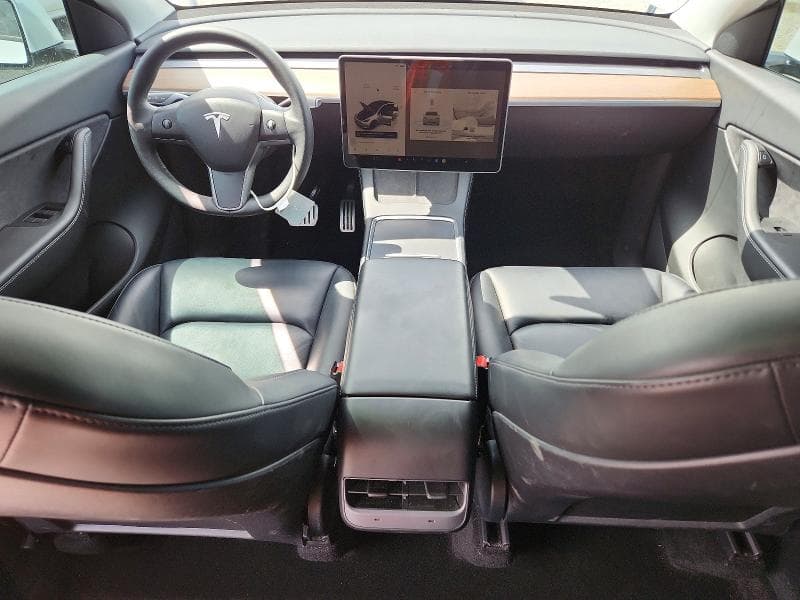 2022 TESLA MODEL Y 8