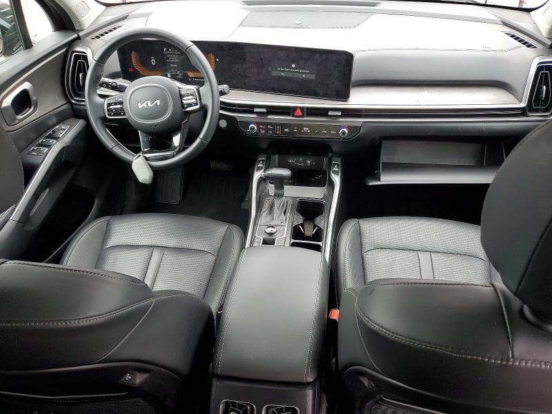 2025 KIA SORENTO X-LINE EX 8
