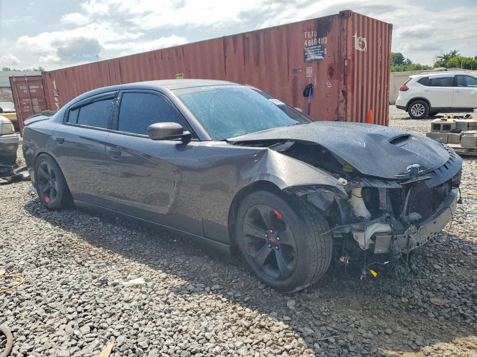 2017 DODGE CHARGER SE 4