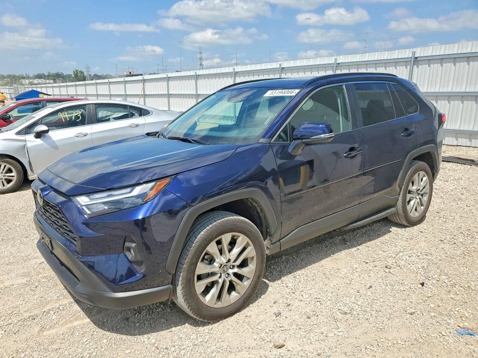 2025 TOYOTA RAV4 XLE PREMIUM 2