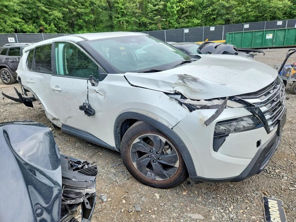 2024 NISSAN ROGUE SV 4