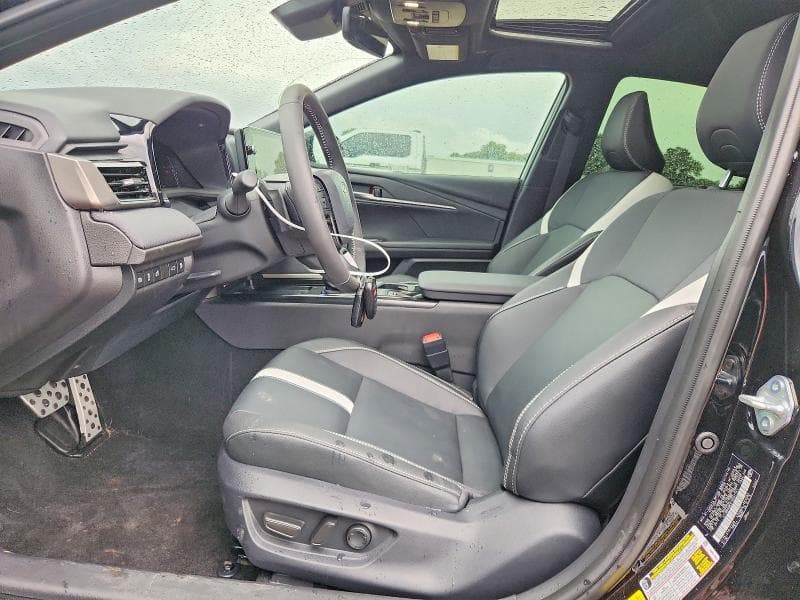 2026 TOYOTA CAMRY SE 7
