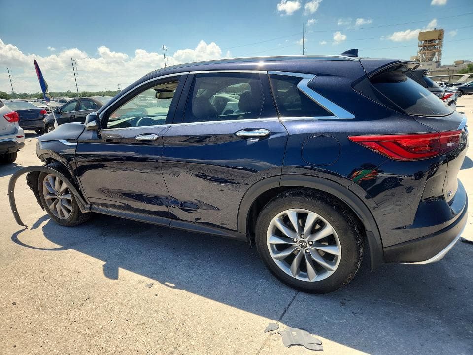 2021 INFINITI QX50 LUXE 2