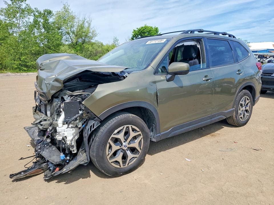 2022 SUBARU FORESTER