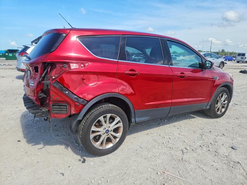 2017 FORD ESCAPE SE 3