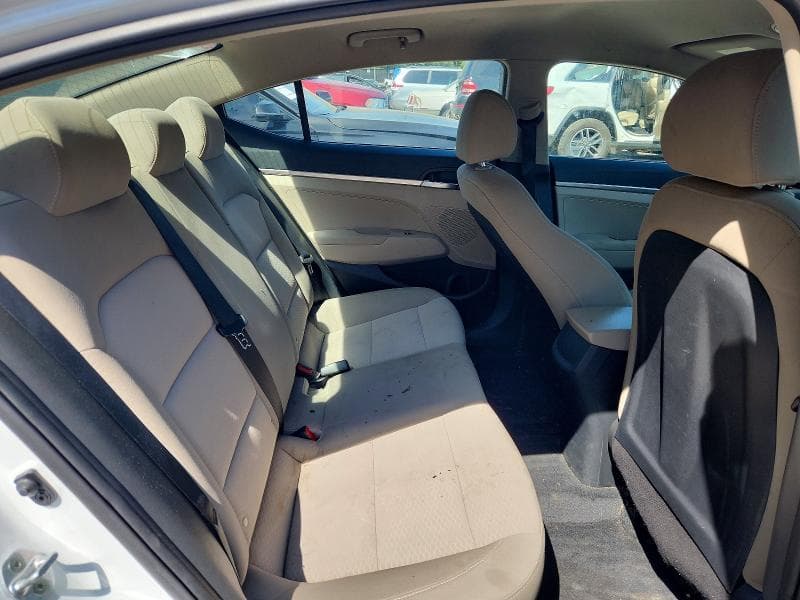 2019 HYUNDAI ELANTRA SE 10