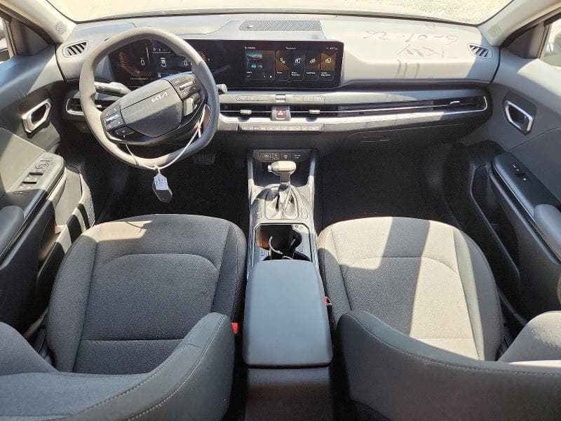2025 KIA K4 LXS 8