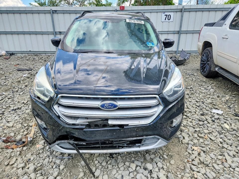 2017 FORD ESCAPE SE 5