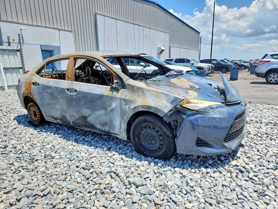 2019 TOYOTA COROLLA LE 4