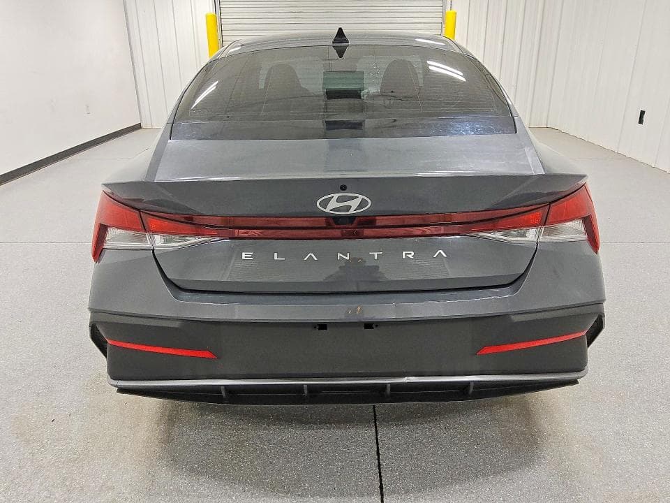 2024 HYUNDAI ELANTRA SEL 6