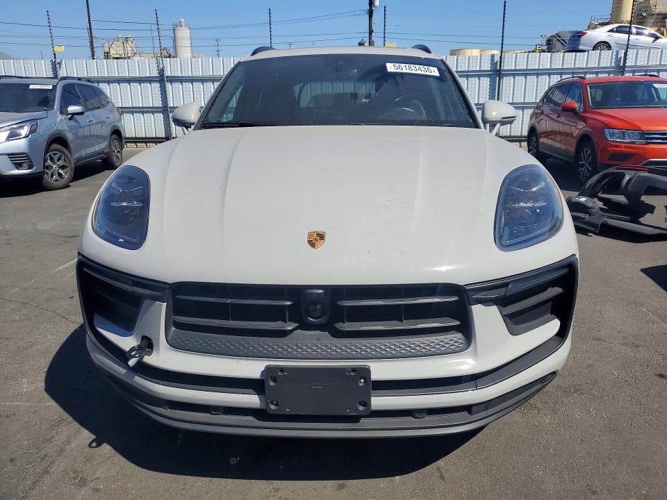 2024 PORSCHE MACAN BASE 5