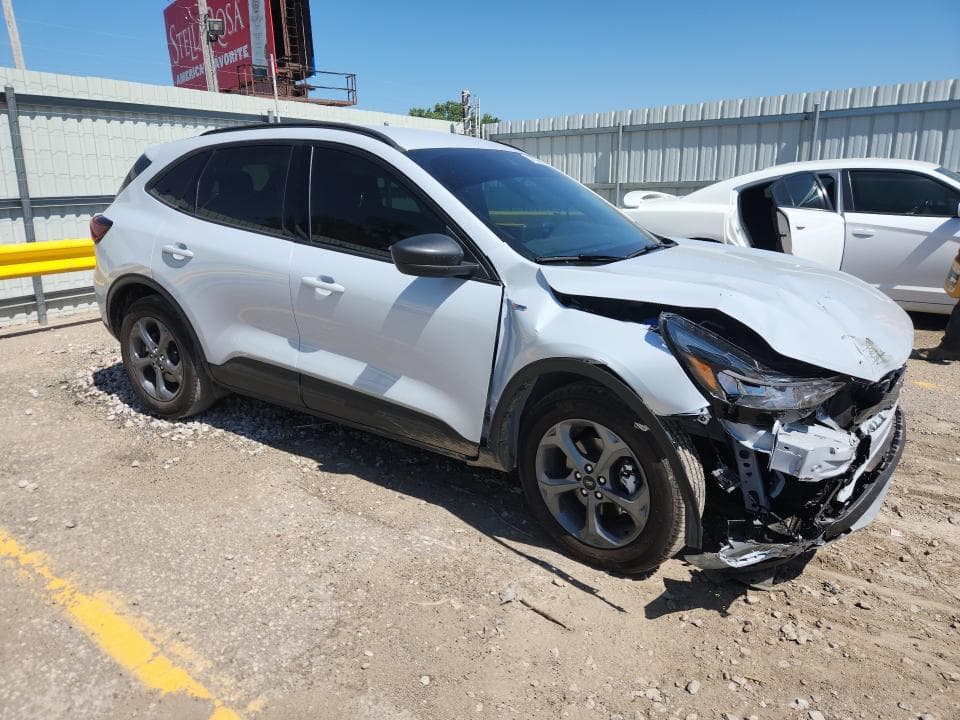 2025 FORD ESCAPE ST LINE 4