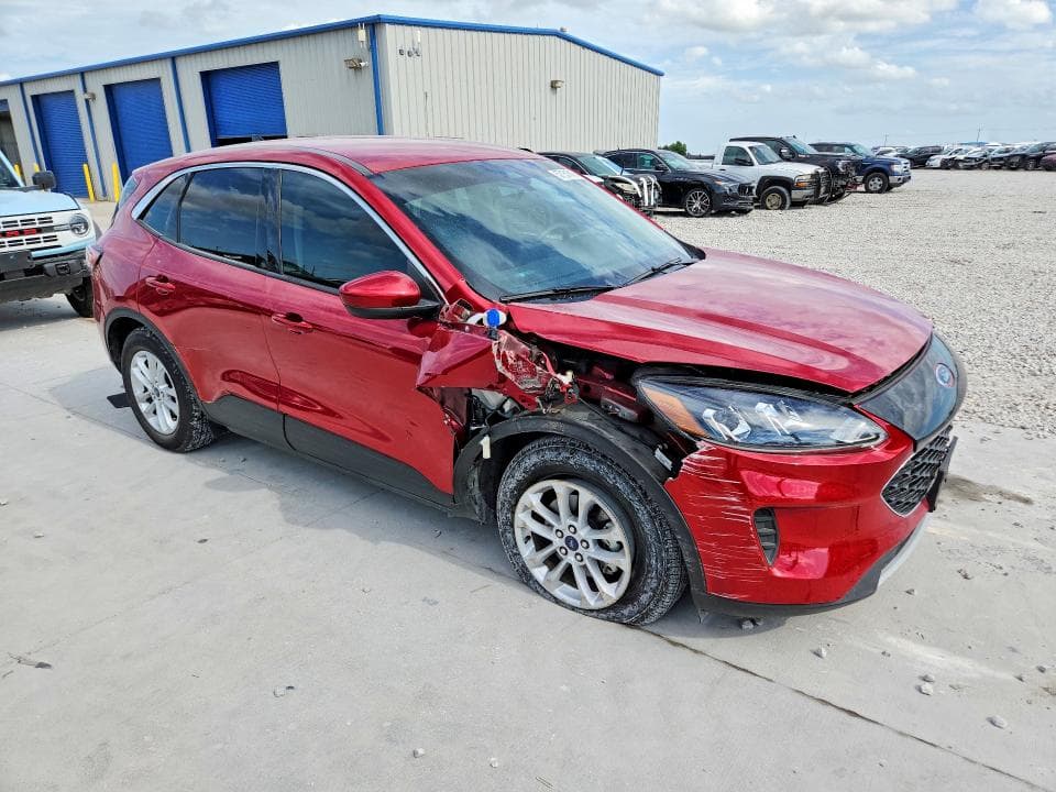 2020 FORD ESCAPE SE 4